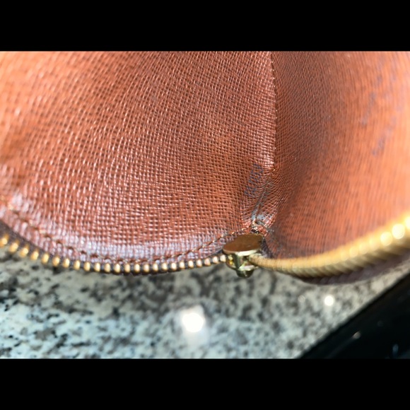 🎈SOLD🎈Louis Vuitton Round coin pouch - Picture 7 of 8